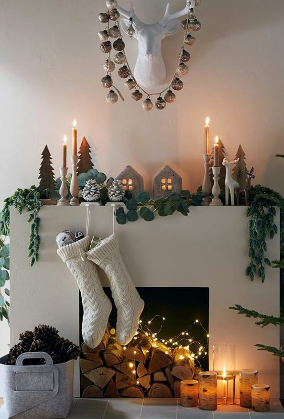 32 Merriest Living Room Decoration Ideas For Christmas