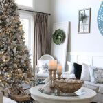 32 Merriest Living Room Decoration Ideas For Christmas