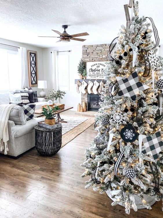 32 Merriest Living Room Decoration Ideas For Christmas