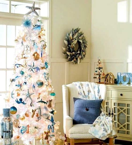 32 Merriest Living Room Decoration Ideas For Christmas