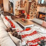 32 Merriest Living Room Decoration Ideas For Christmas