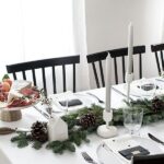 32 Festive Christmas Table Setting Ideas That Bring The Holiday Joy