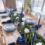 32 Festive Christmas Table Setting Ideas That Bring The Holiday Joy