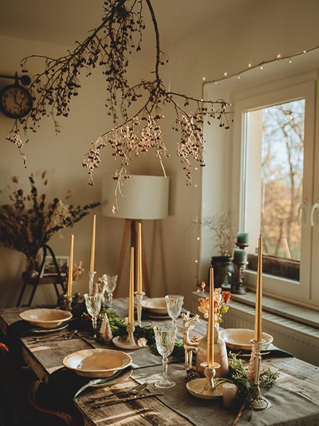 32 Festive Christmas Table Setting Ideas That Bring The Holiday Joy