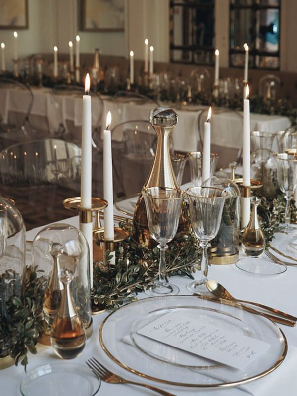 32 Festive Christmas Table Setting Ideas That Bring The Holiday Joy