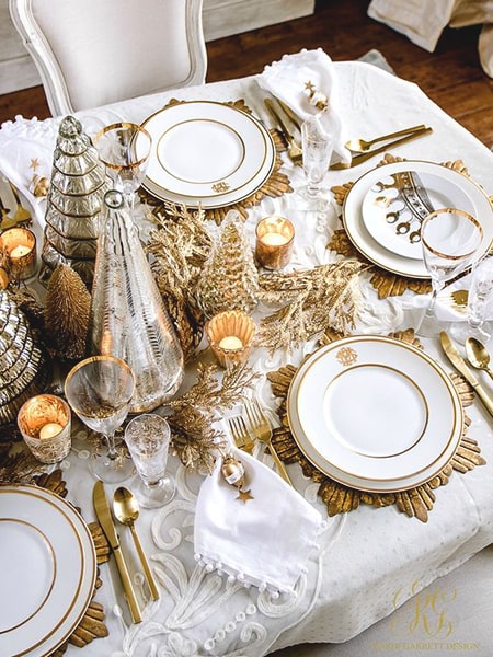 32 Festive Christmas Table Setting Ideas That Bring The Holiday Joy