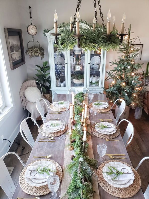 32 Festive Christmas Table Setting Ideas That Bring The Holiday Joy