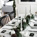 32 Festive Christmas Table Setting Ideas That Bring The Holiday Joy