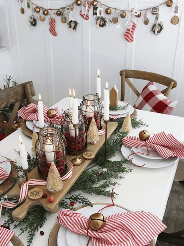 32 Festive Christmas Table Setting Ideas That Bring The Holiday Joy