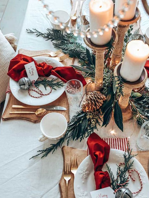 32 Festive Christmas Table Setting Ideas That Bring The Holiday Joy