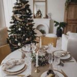 32 Festive Christmas Table Setting Ideas That Bring The Holiday Joy