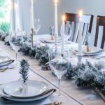 32 Festive Christmas Table Setting Ideas That Bring The Holiday Joy