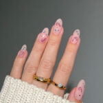 32 Festive Christmas Nail Art Ideas To Celebrate This Season