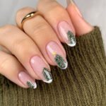 32 Festive Christmas Nail Art Ideas To Celebrate This Season