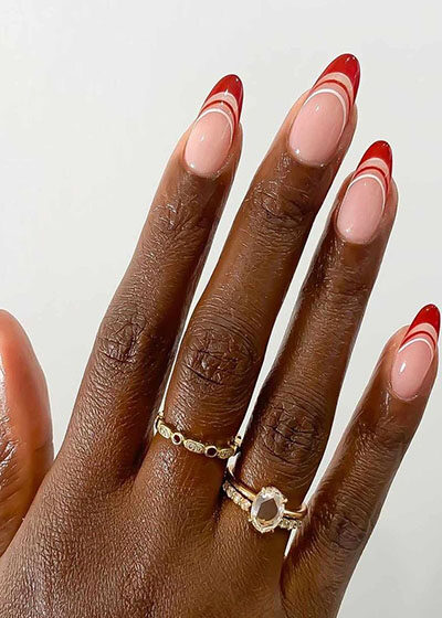 32 Festive Christmas Nail Art Ideas To Celebrate This Season