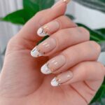 32 Festive Christmas Nail Art Ideas To Celebrate This Season