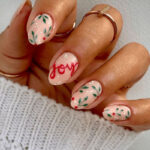32 Festive Christmas Nail Art Ideas To Celebrate This Season